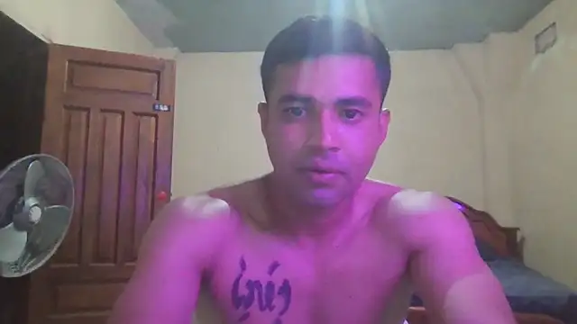 User_02_ live XXX chat