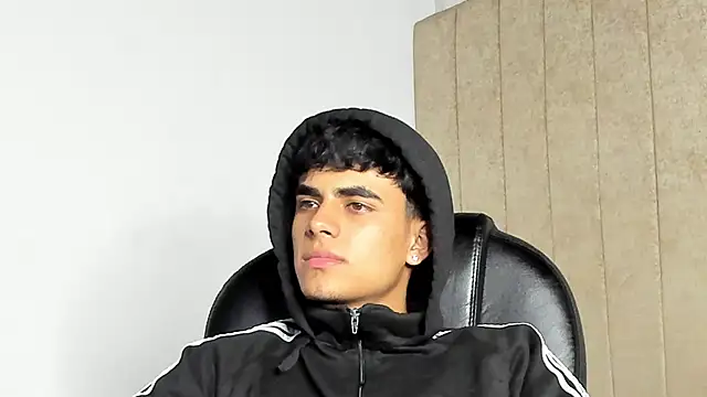 Toji_ferrer Chat XXX live