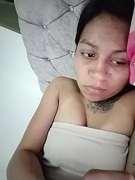 XXX chat uživo modela Tiphanydirty3