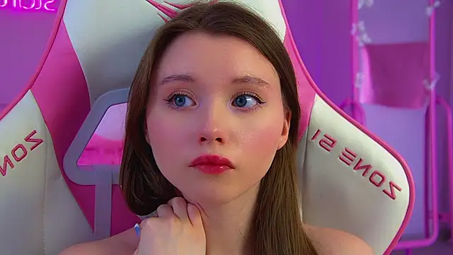 KeiraAstiのライブXXXチャット
