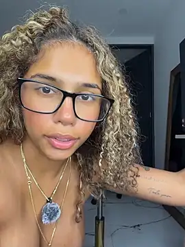 stormyy_ live XXX chat