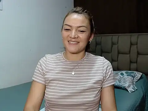 Jiwoo_Kim's Live XXX Chat