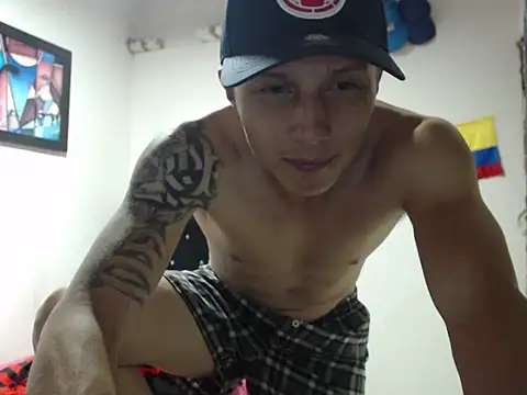 Chat XXX en directo de Stiiveen777