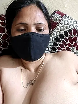 Chat +18 de Neha8923 ao vivo