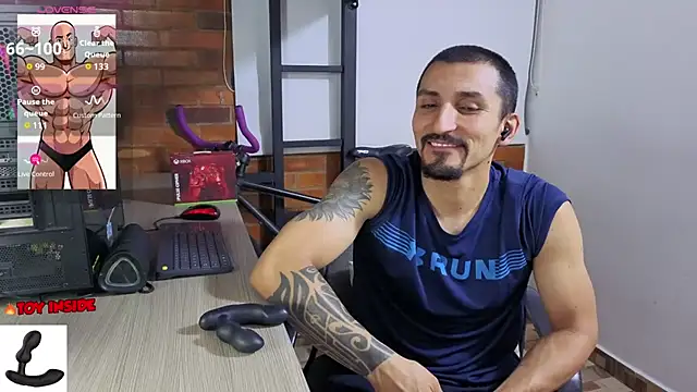 Chat XXX ao vivo de Marck_Muscle