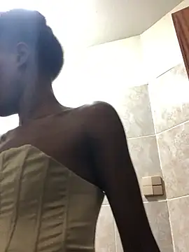 Kaylee_eee Live XXX-Chat