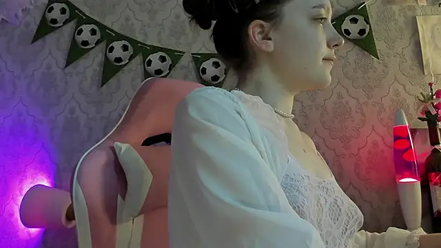 XXX chat uživo modela RileyNymph