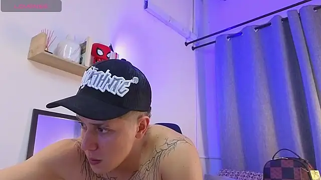 Chat XXX ao vivo de ASHTON_HILS