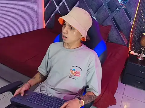 cameron_lux77's Live XXX Chat