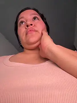 Lovelipsbig লাইভ XXX চ্যাট