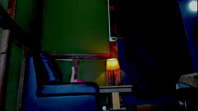 alejo__323__ élő XXX-chatje