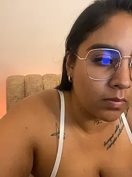 Liith Chat XXX in diretta