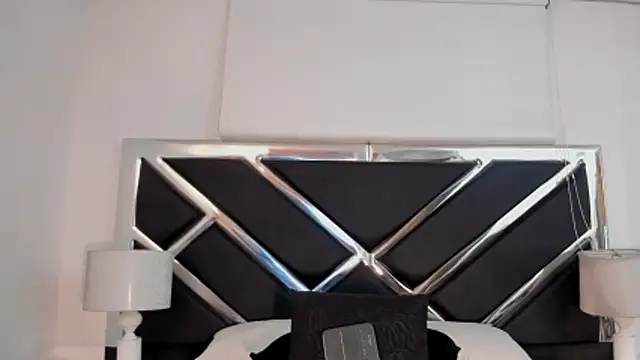 RavennDark Chat XXX live