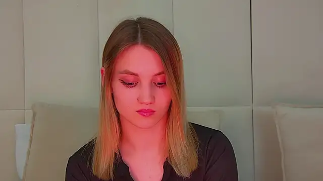 دردشة StacyEvances الجنسية المباشرة