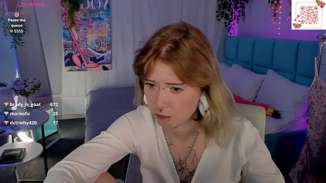 Elira_VaneのライブXXXチャット