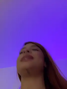 Chat +18 de GiaStonne ao vivo