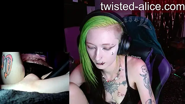 Chat +18 de Twisted_Alice ao vivo