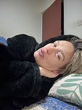دردشة MARILYNKOVANOVA الجنسية المباشرة