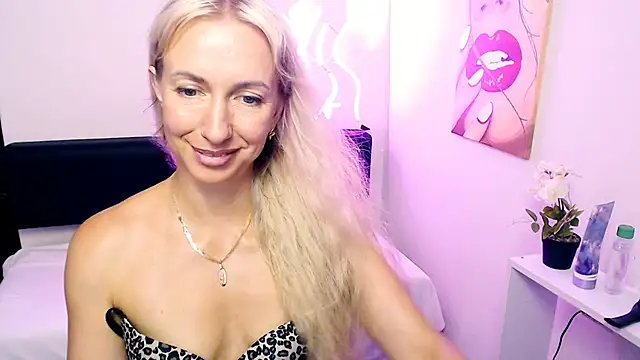 Cute_Smile_Shy's Live XXX Chat