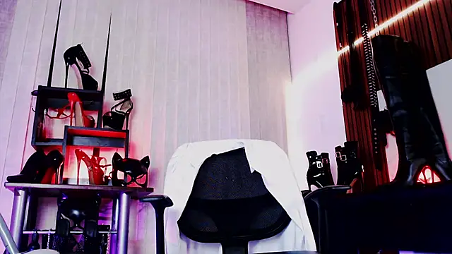 missdarklady's Live XXX Chat