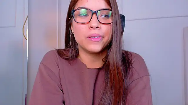 HelenaFoumier's Live XXX Chat