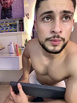 valenssio_moretti élő XXX-chatje