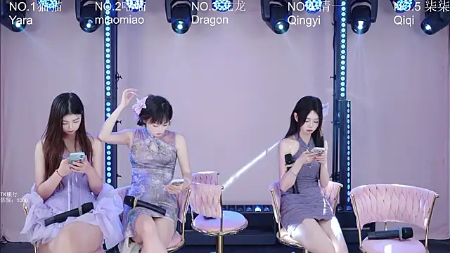 Stars-01's Live XXX Chat