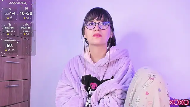 _urcutekitty Adlı Modelin Canlı XXX Sohbeti