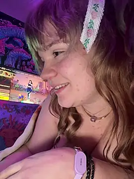 Cutiepiespanks XXX чат на живо