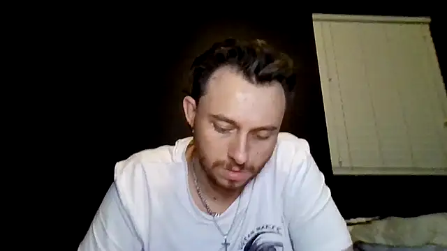 Mikecloudyhawk's Live XXX Chat