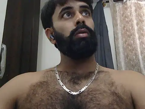 indianhairybull's Live XXX Chat