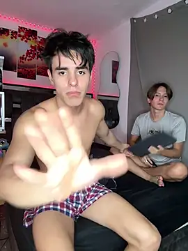 Chat +18 de Alex_and_Fabian ao vivo