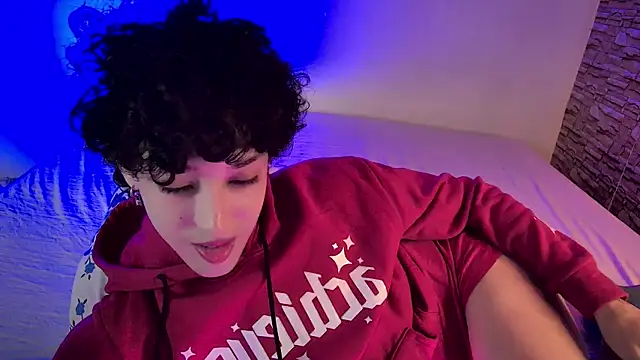 xFemboyToy: απευθείας συνομιλία ΧΧΧ