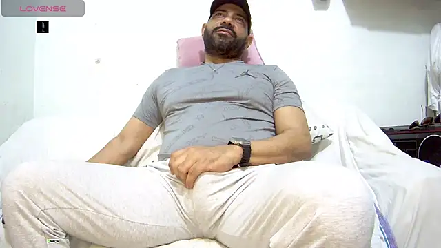 bruce_bigg – Naživo XXX chat