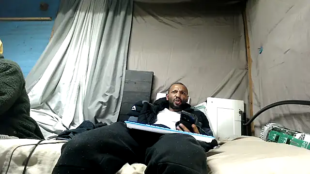 XXX chat uživo modela Camodick