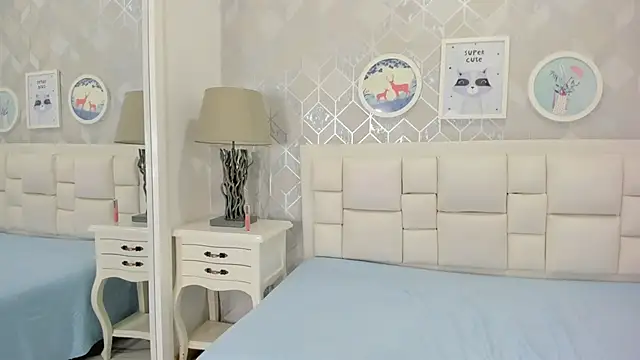 Онлайн чат XXX naia_cox