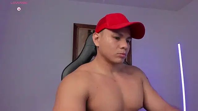 Chat XXX en directo de RoyConstance