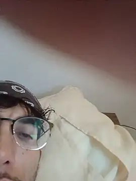 Yes_I_am_straight Live XXX Chat