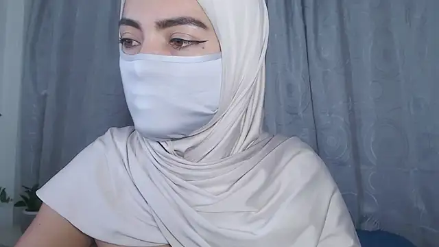 jade_nassar's Live XXX Chat