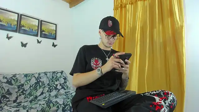 Онлайн чат XXX Vlad__night