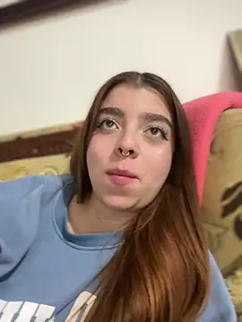 Cloew_Marz Live XXX-chat