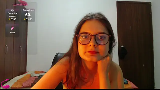 MadieeLorez Live XXX-Chat