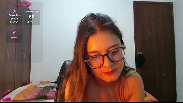 MadieeLorezn Live XXX chat