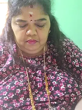 tamilthanushri Live XXX-chat