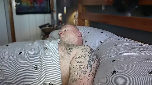 Czat XXX na żywo – Tattooed_Dilf_01