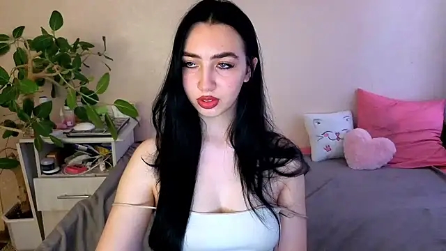 WildKittenX_ – Naživo XXX chat
