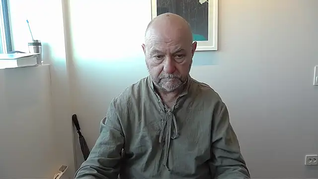 צ'אט XXX בשידור חי של Buggemann