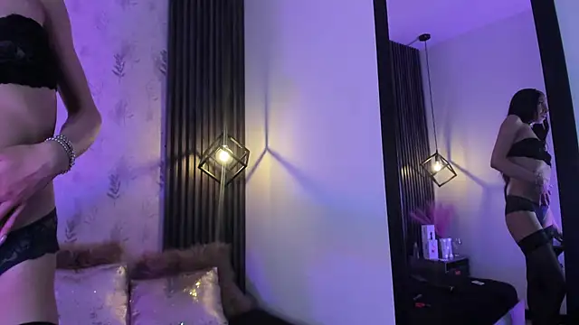 NahomyCarther Шоу с уебкамера
