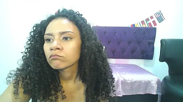 Chat XXX ao vivo de Little18Doll
