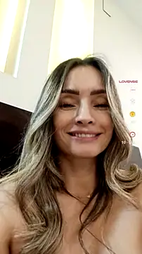 Loly_Hornyn Live XXX chat